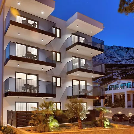 Amare Apartment *
